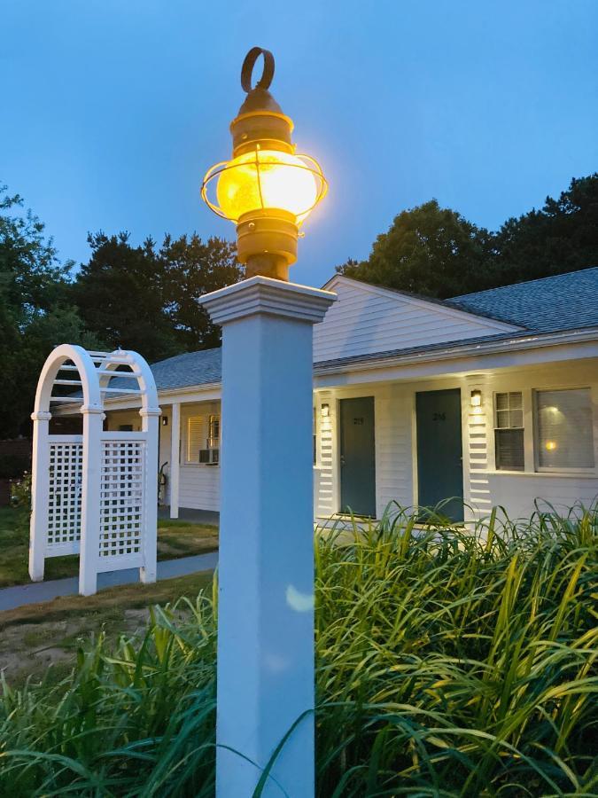 Chatham Highlander Village Inn Exterior photo