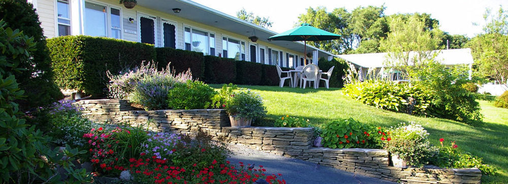Chatham Highlander Village Inn Exterior photo