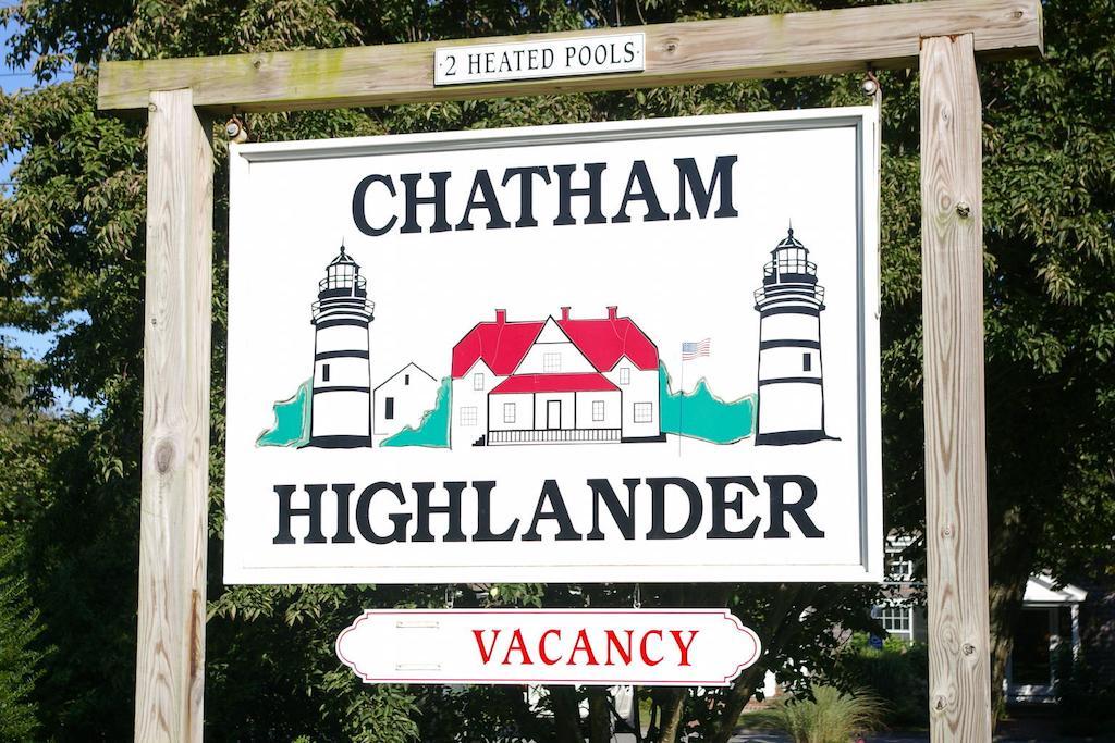 Chatham Highlander Village Inn Exterior photo
