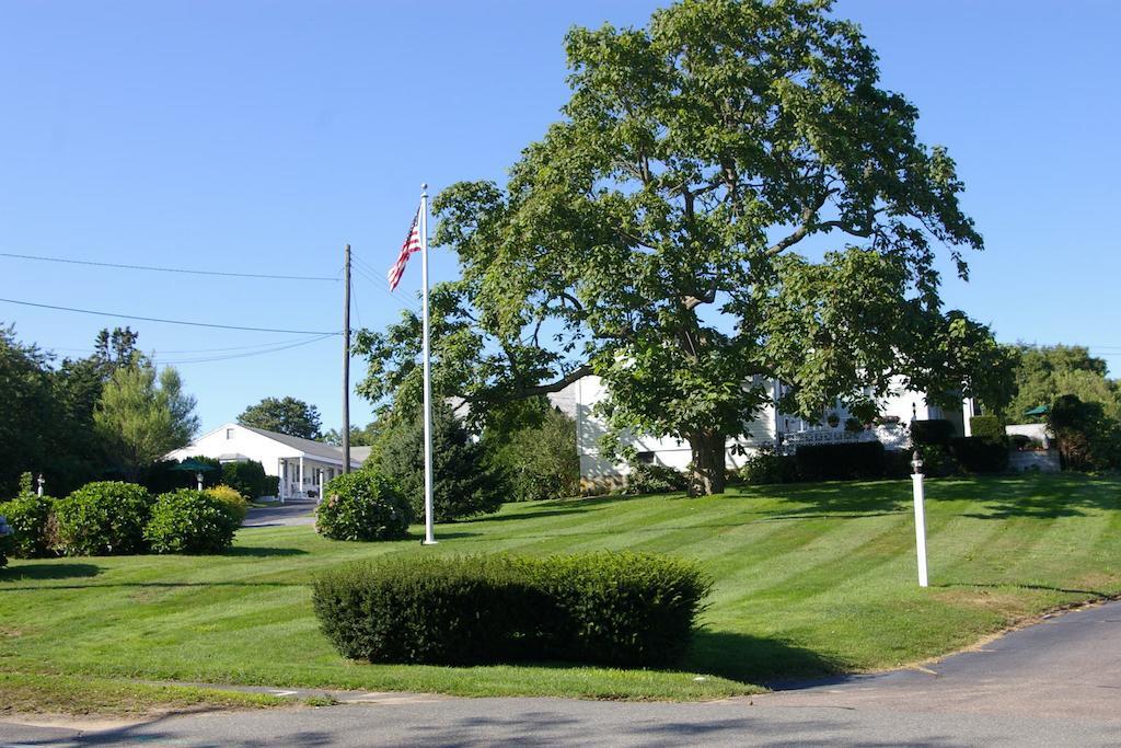 Chatham Highlander Village Inn Exterior photo